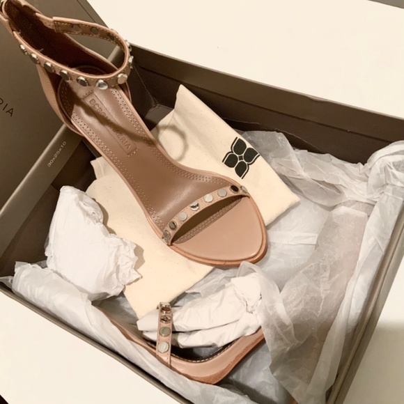 BCBGMAXAZRIA Marie Leather Ankle Strap Dress Sandals Beige Stiletto Heel Pumps 7 - Picture 7 of 7